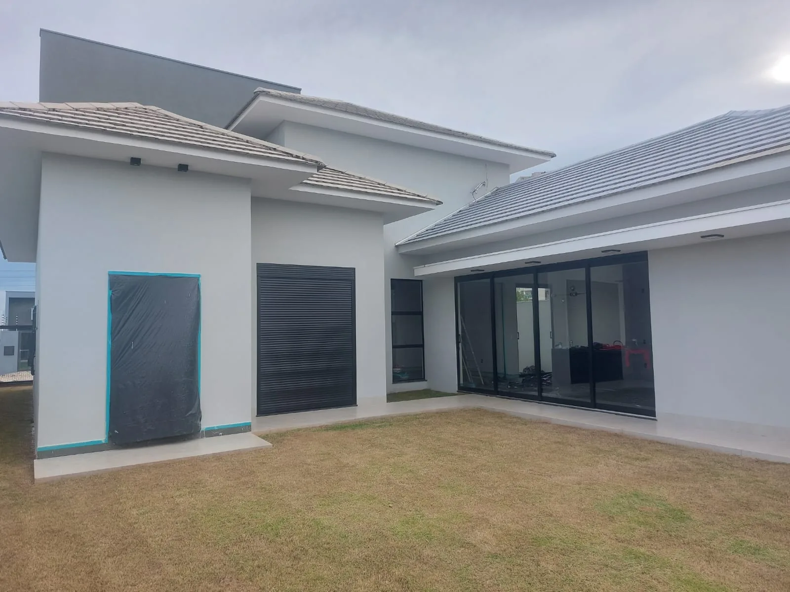 Casa de alto padrão entregue pela ALS Construções