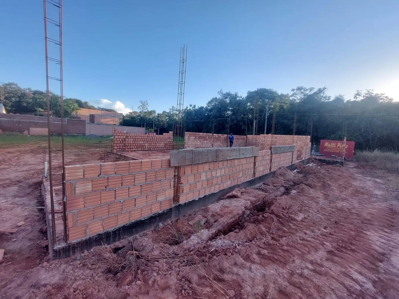 Levante de alvenaria em obra residencial, ALS Construções